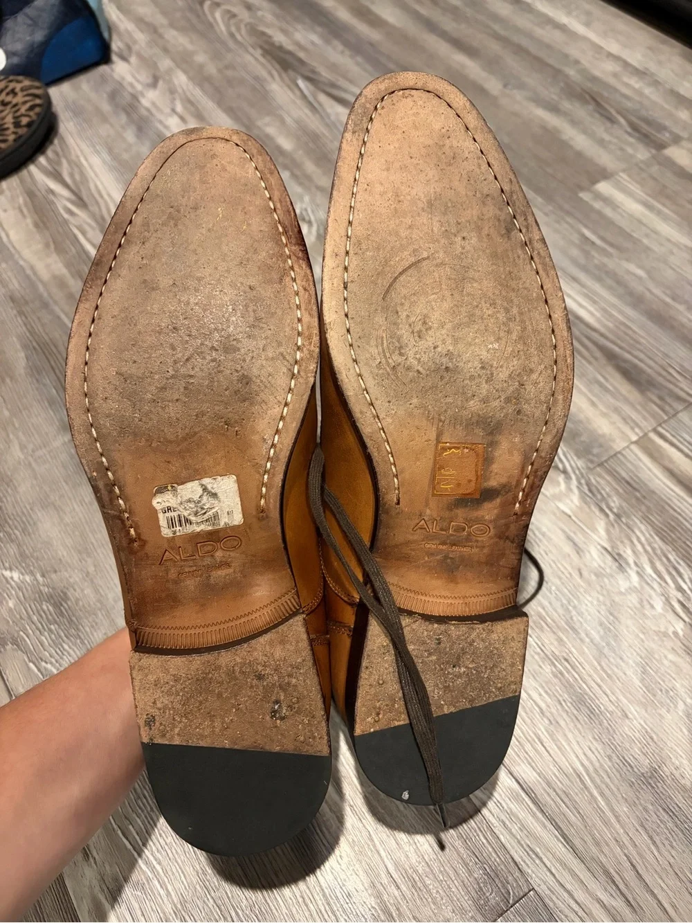 Men's Brown Leather Cap-Toe Derby Dress Shoes